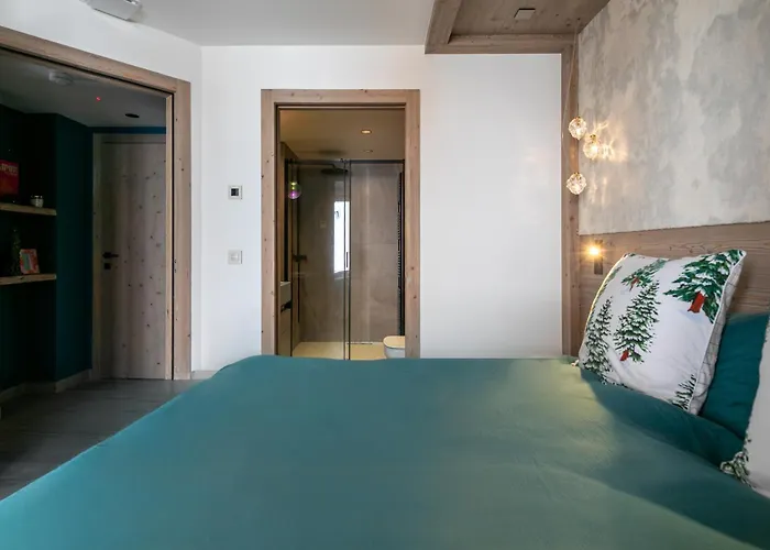 公寓 Rochebrune - De Luxe 梅杰夫